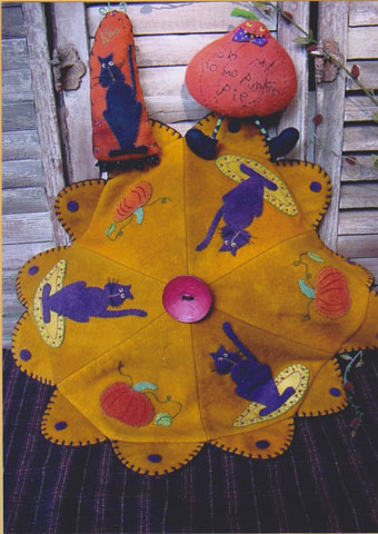 Boo Cat and Pumpkin Ornament & Table Mat Pattern #RR124