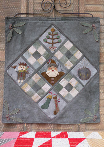 Little Christmas Quilt Pattern #RR174